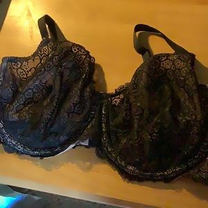 EUC 48DD Torrid Black Lace Bra.